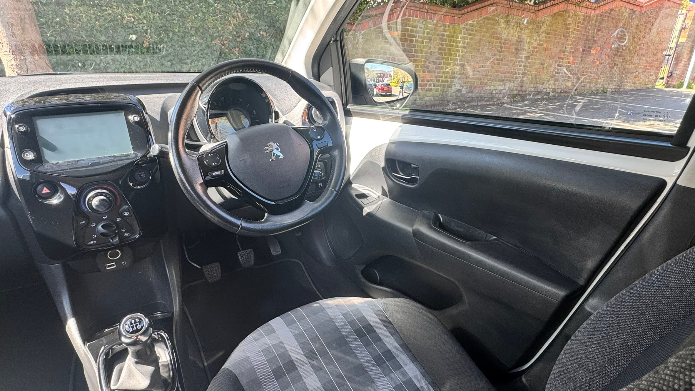 Peugeot Allure image 19