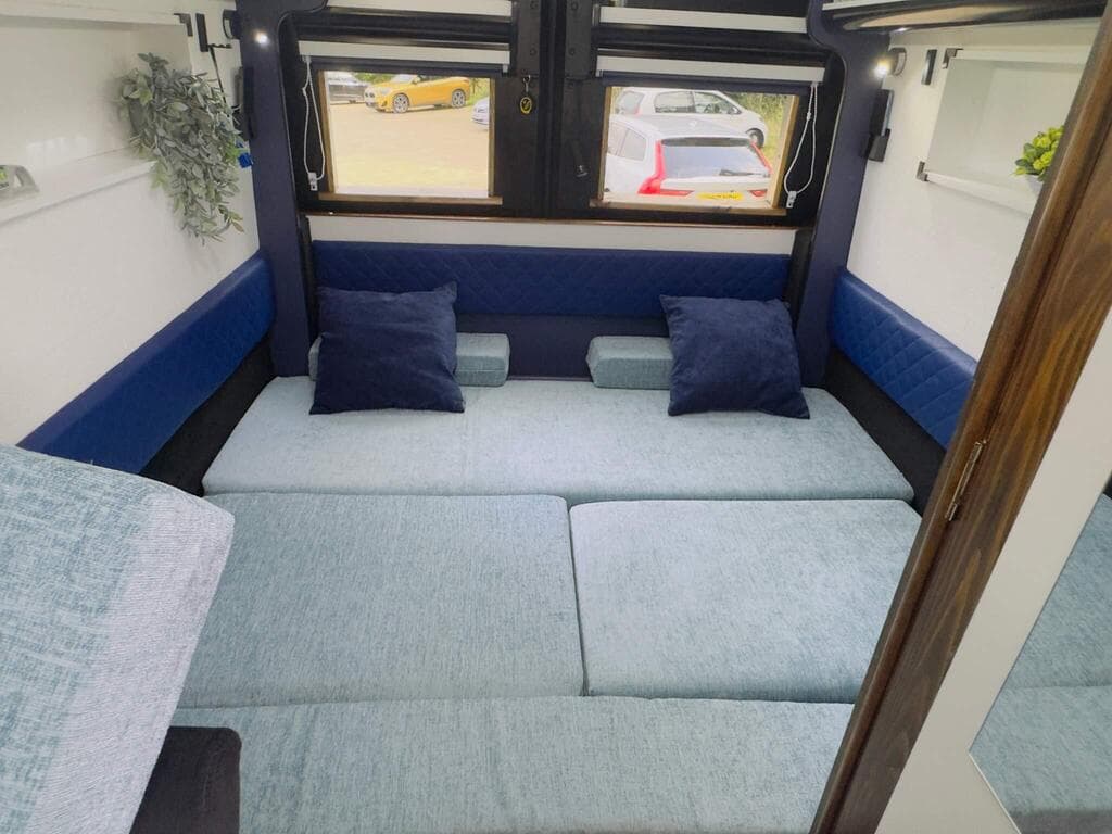 Ford Transit 350 E/B image 20