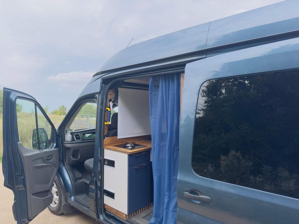 Ford Transit 350 E/B image 3