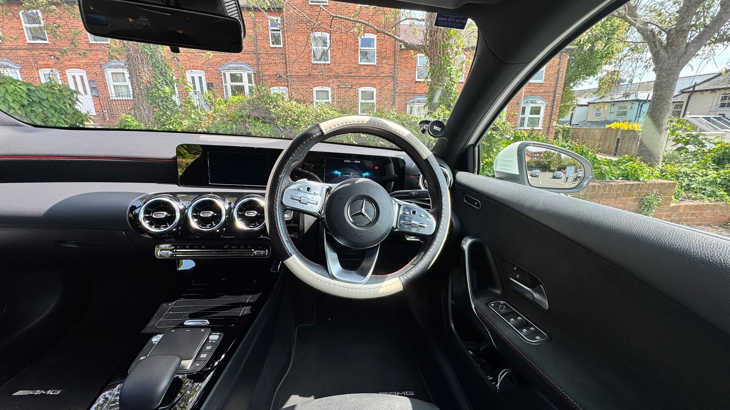 Mercedes-Benz A Class image 14