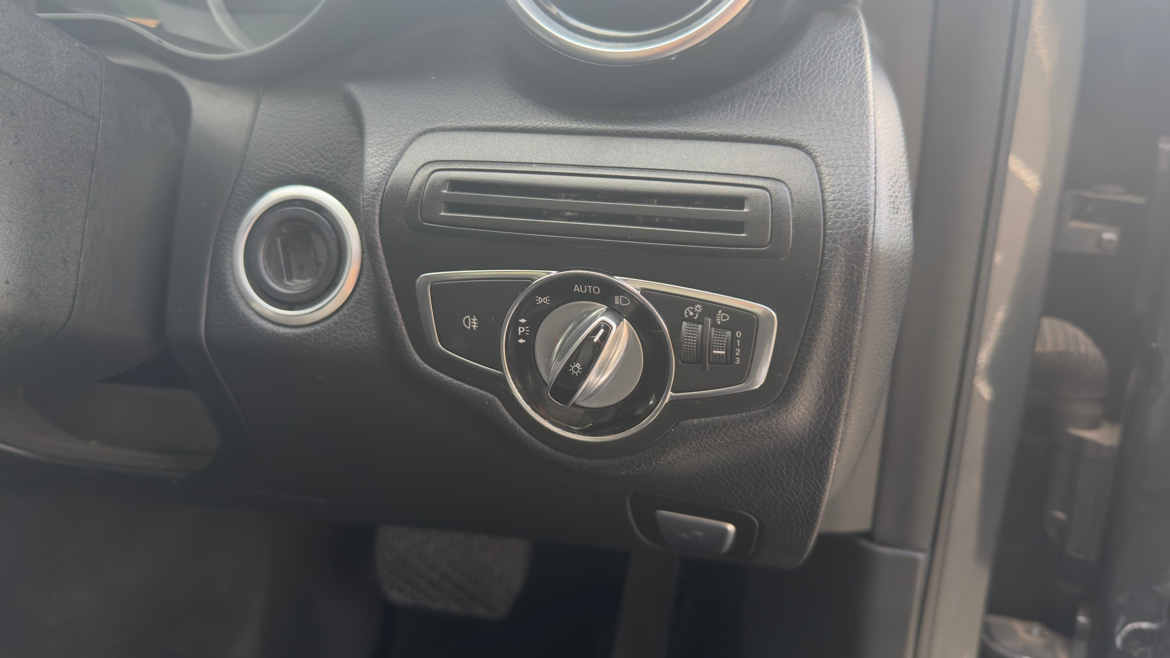 Mercedes C Class image 19